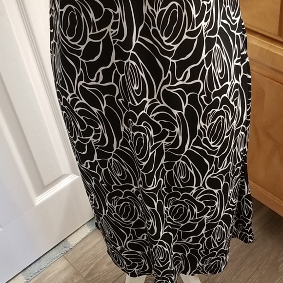 Tahari Dress - Picture 3 of 5